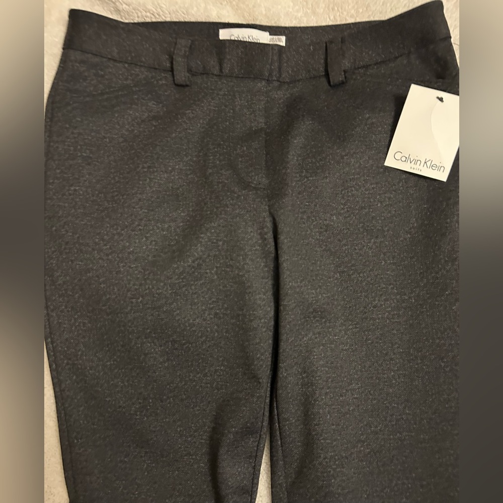 Calvin Klein - Brand new - skinny fit women’s pants - size 8